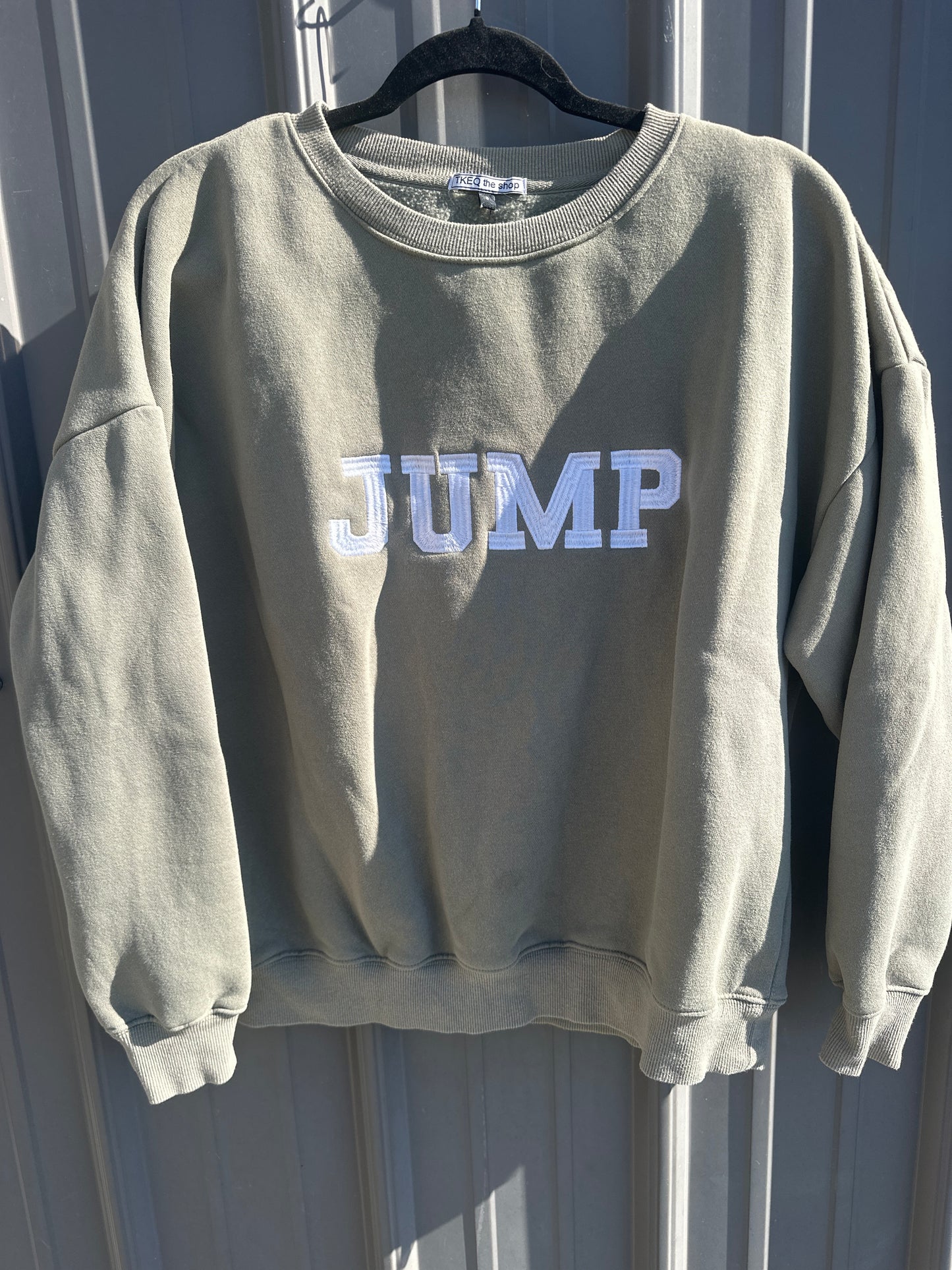 TKEQ JUMP Sweater Green